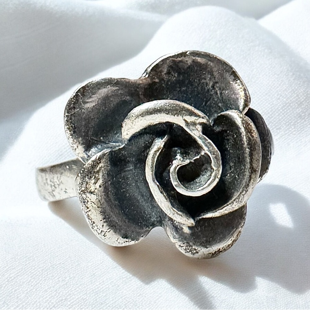 Vintage Sterling Silver Blooming Rose Ring (5)